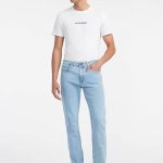 G16 mid rise straight jeans